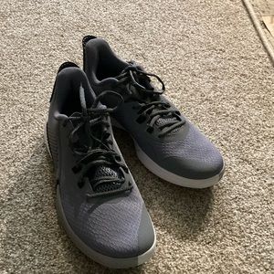 Nike Men’s Kobe Mamba  Fury Basketball Shoes